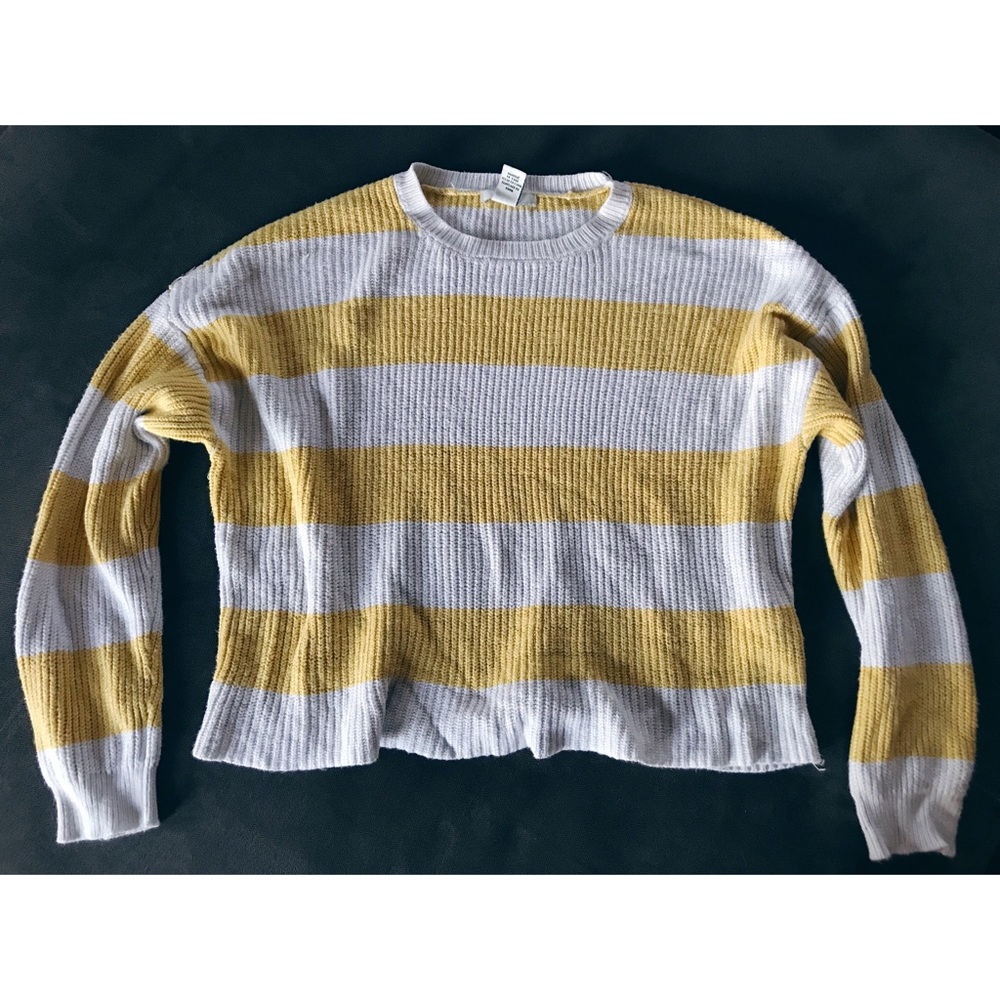 Yellow Knitted stretchy cropped-ish sweater
